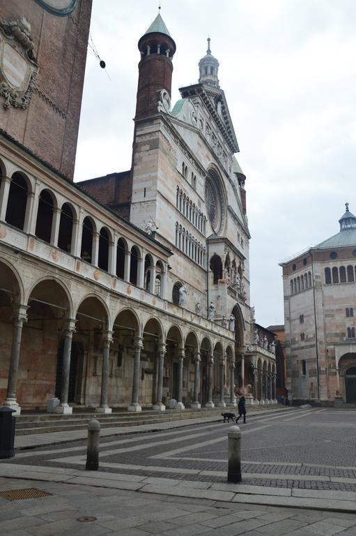 Hotel Duomo Cremona Exterior foto